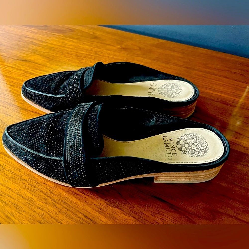 Black Vince Camuto backless loafer mule, size 7.5